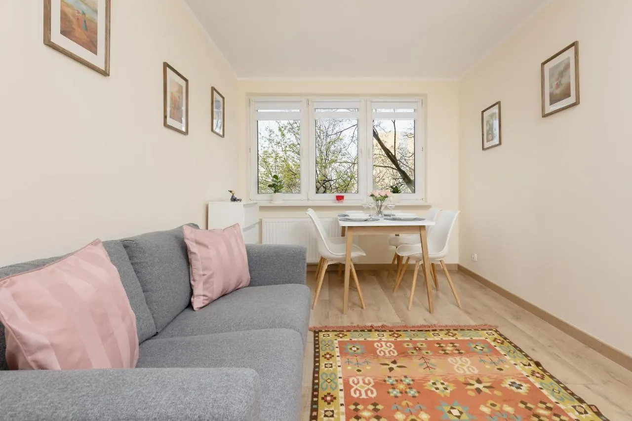 Dickens St Apartment Warsaw By Noclegi Renters